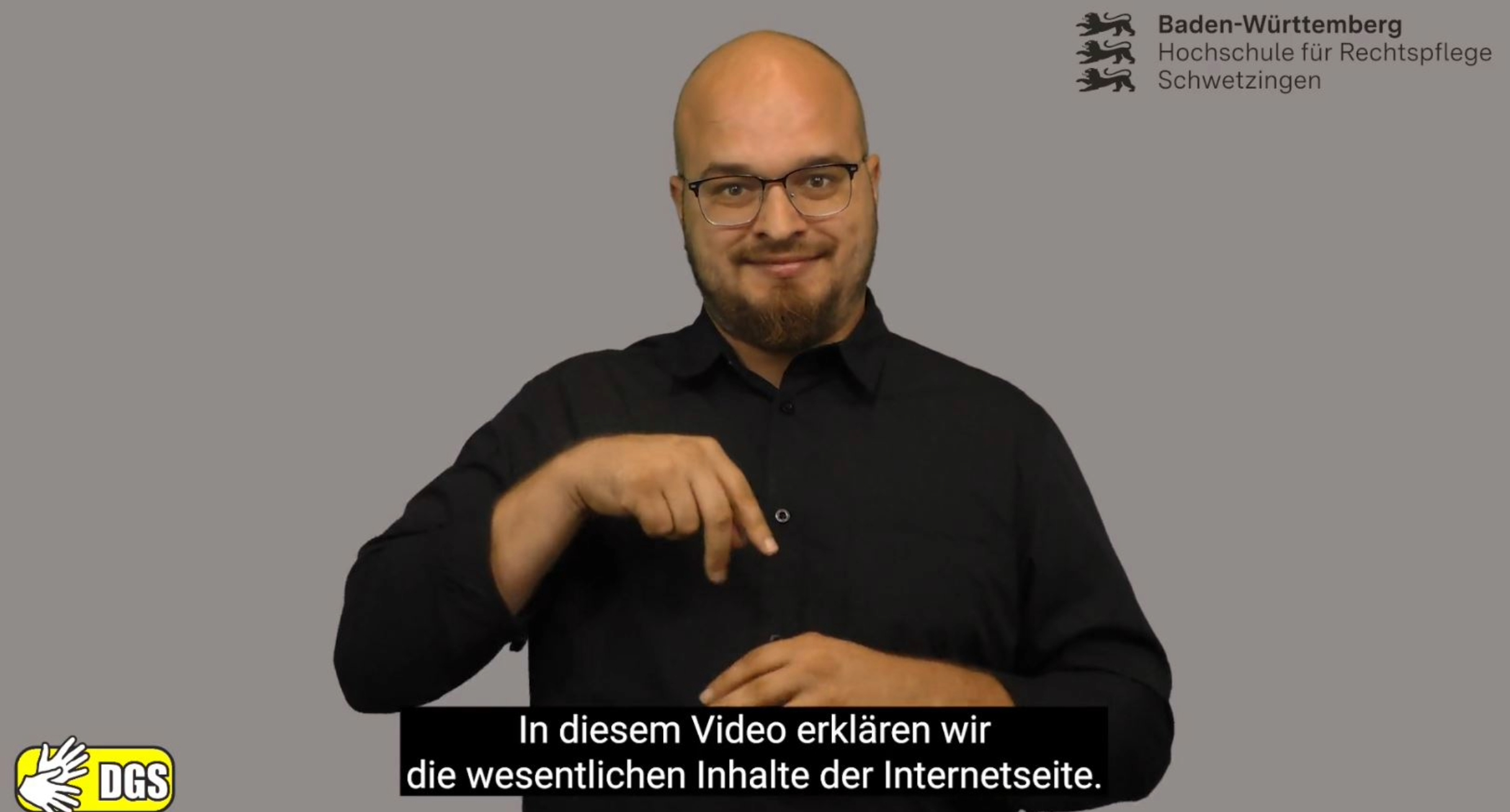 Das Bild zeigt einen männlichen Gebärdendolmetscher und trägt den Untertitel Wesentlicher Inhalt der Homepage